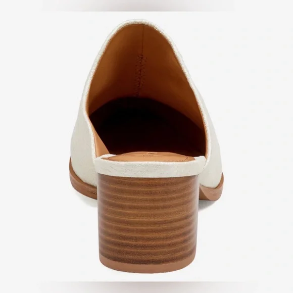 Mules - Picture 2 of 12